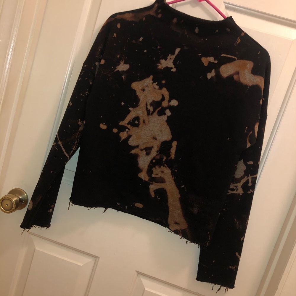 Custom Acid Wash sweater - Picture 5 of 7